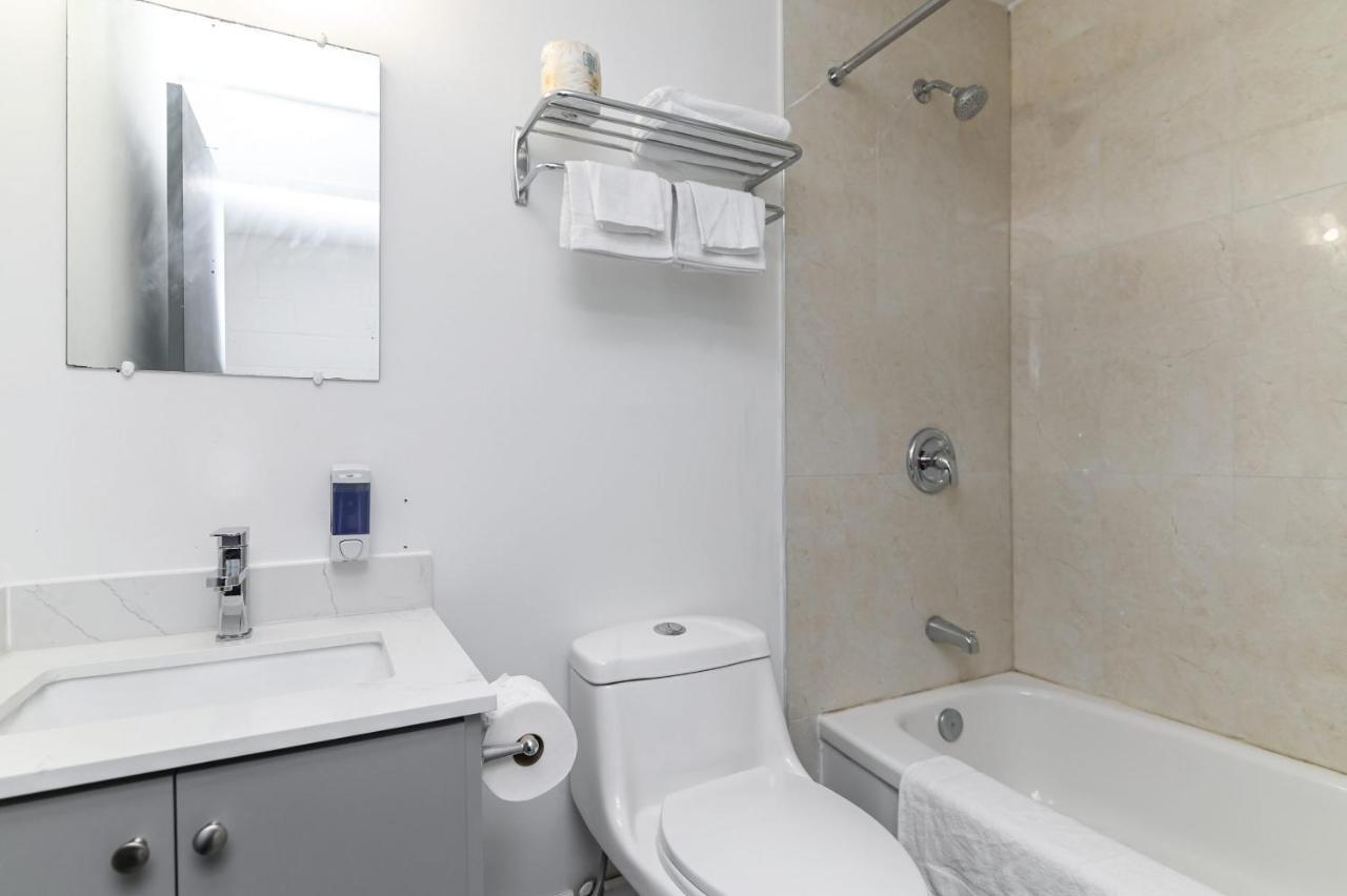 Lakeside Inn Cloyne Luaran gambar