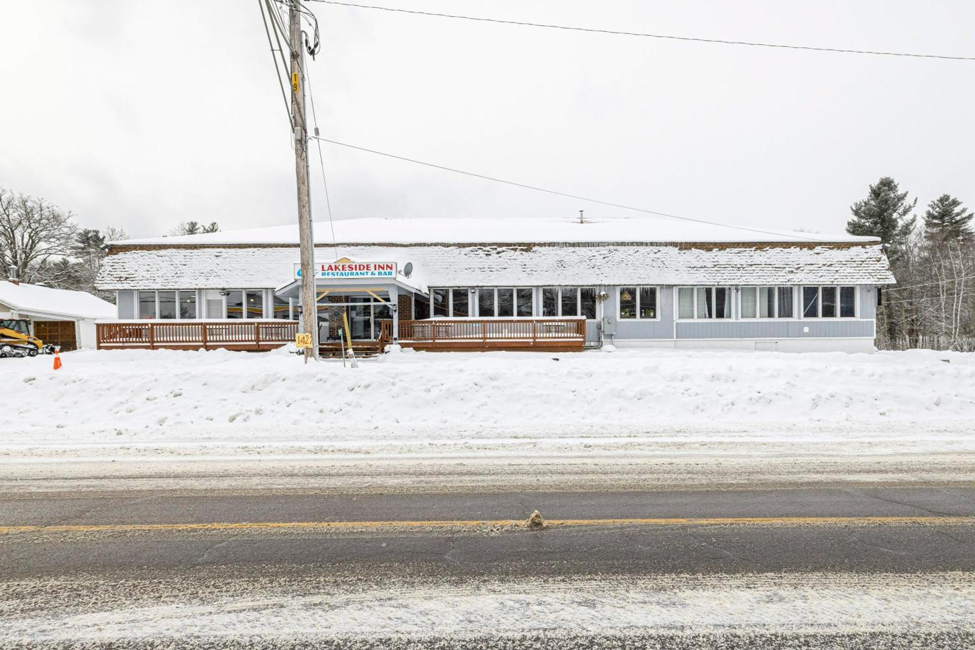 Lakeside Inn Cloyne Luaran gambar