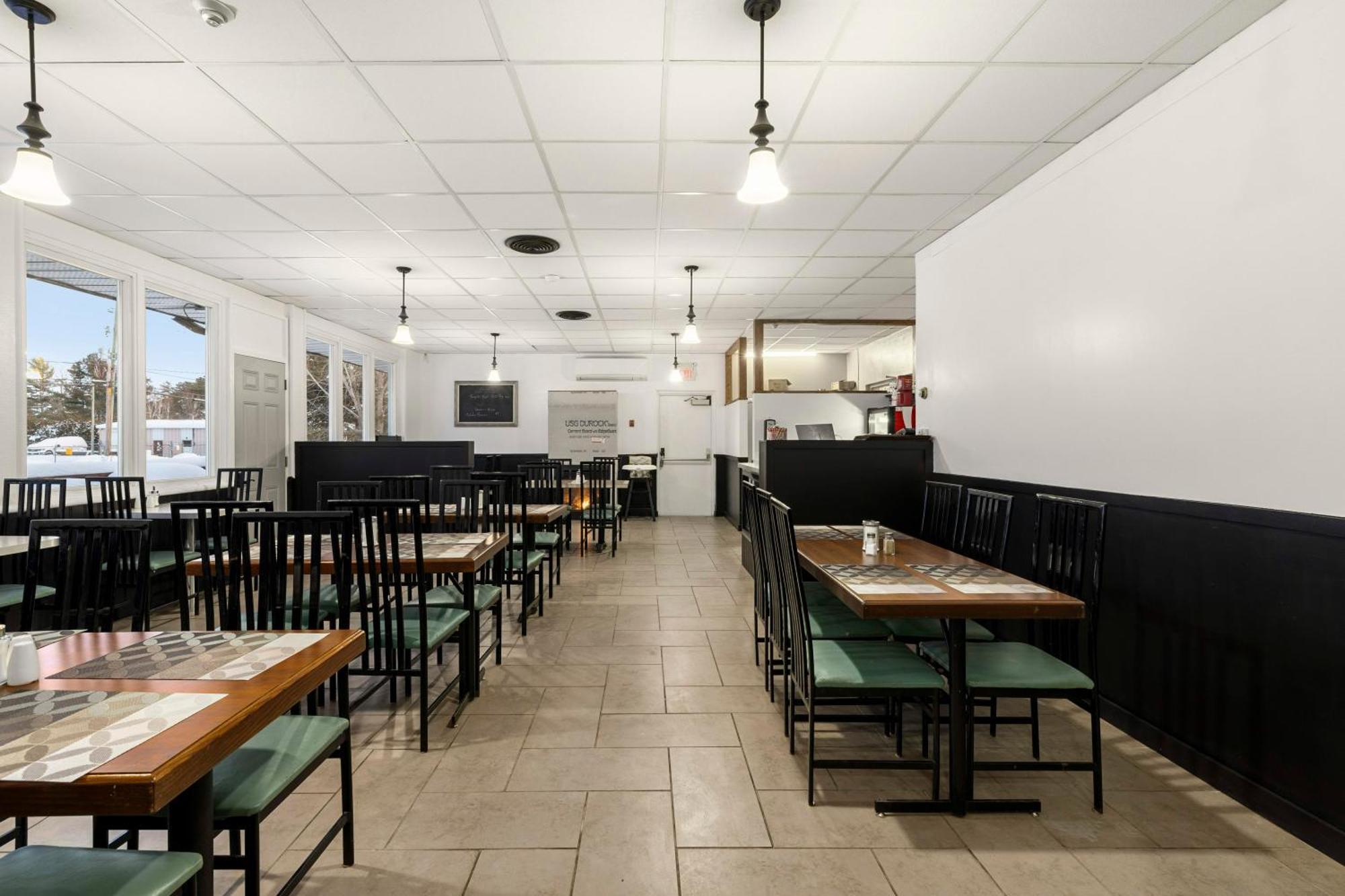 Lakeside Inn Cloyne Luaran gambar
