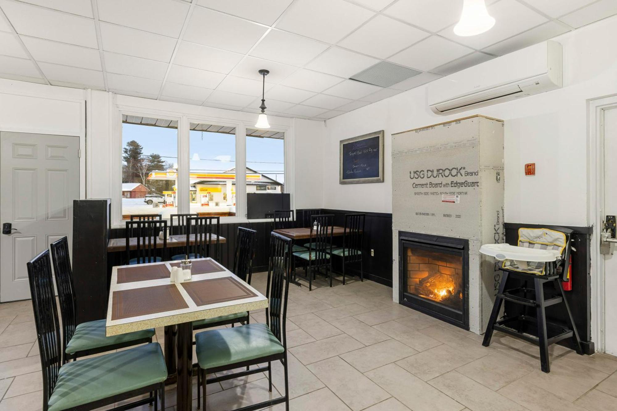 Lakeside Inn Cloyne Luaran gambar